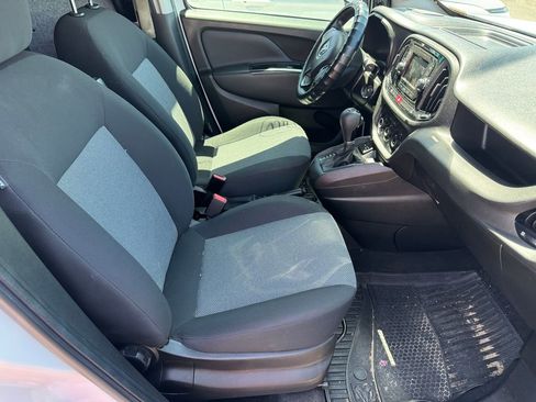 Used 2021 RAM ProMaster City Tradesman image 5