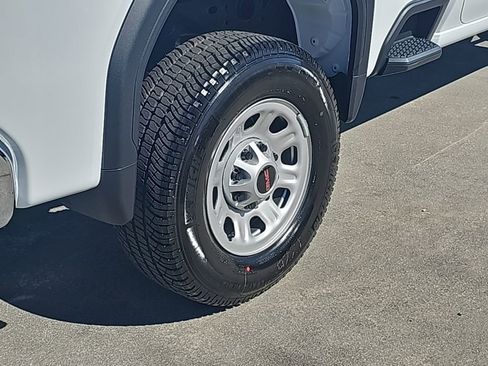 New 2026 GMC Sierra 2500 Pro w/ Convenience Package image 8