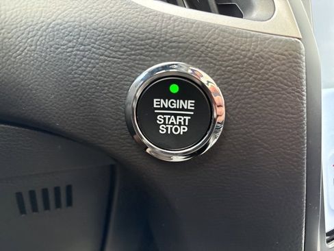 Used 2024 Ford Edge SEL w/ Convenience Package image 24