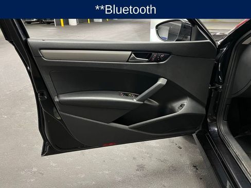 Used 2021 Volkswagen Passat 2.0T SE image 18