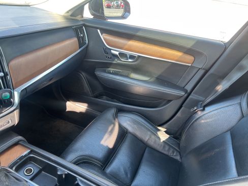 Used 2017 Volvo S90 T6 Inscription w/ Vision Package AWD/4WD image 10