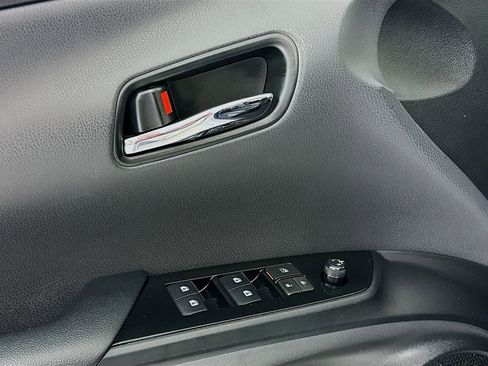 Used 2017 Toyota Prius Three Touring image 17