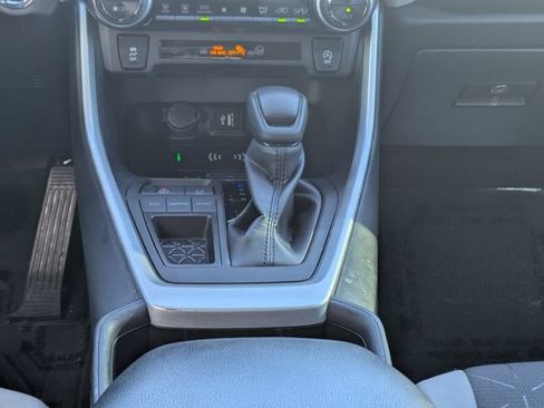 Used 2024 Toyota RAV4 XLE w/ Convenience Package FWD image 20