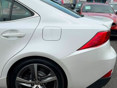 Used 2017 Lexus IS 300 AWD image 15