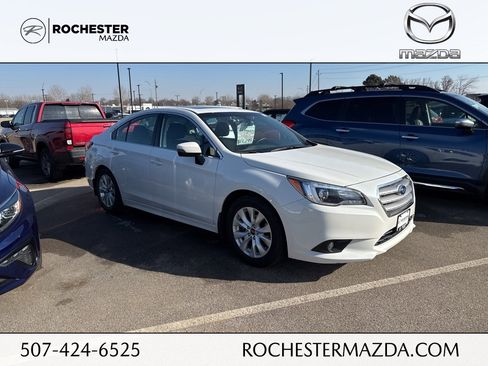 Used 2017 Subaru Legacy 2.5i Premium image 1