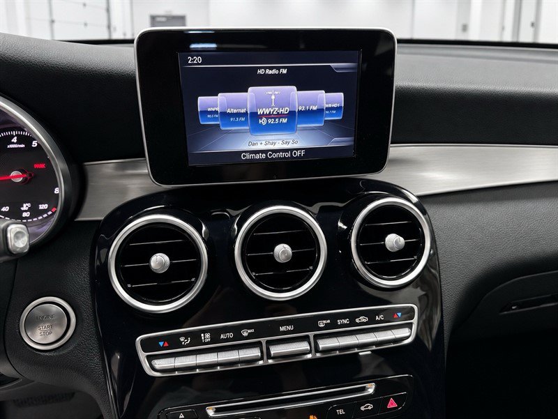 Used 2017 Mercedes-Benz GLC 300 4MATIC image 21