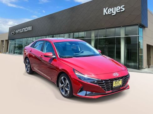 Certified 2023 Hyundai Elantra Limited FWD image 3