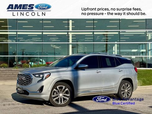 Used 2019 GMC Terrain Denali AWD/4WD image 1