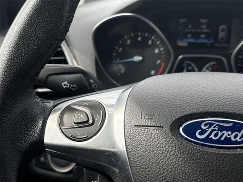 Used 2016 Ford Escape Titanium AWD/4WD image 19