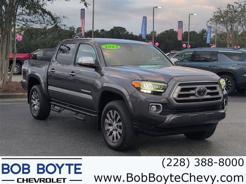 Used 2023 Toyota Tacoma Limited image 1
