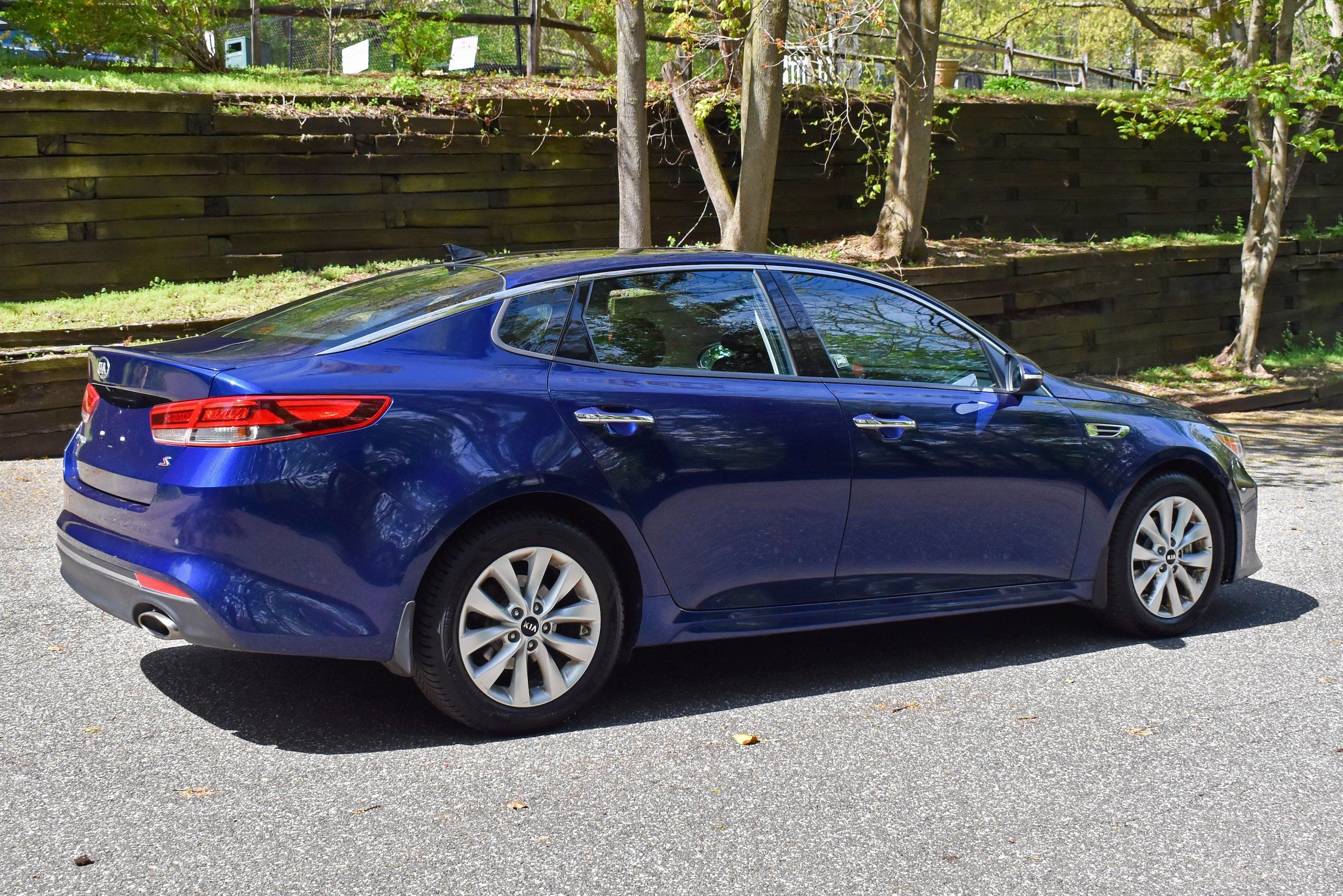 Used 2018 Kia Optima S w/ Panoramic Sunroof Package FWD image 8