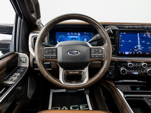 Used 2024 Ford F250 King Ranch w/ FX4 Off-Road Package AWD/4WD image 39