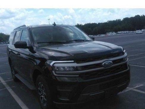Used 2024 Ford Expedition XLT AWD/4WD image 1