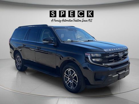 Used 2025 Ford Expedition Max Active AWD/4WD image 3