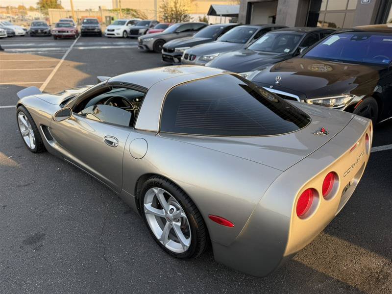Used 2000 Chevrolet Corvette Coupe RWD image 7