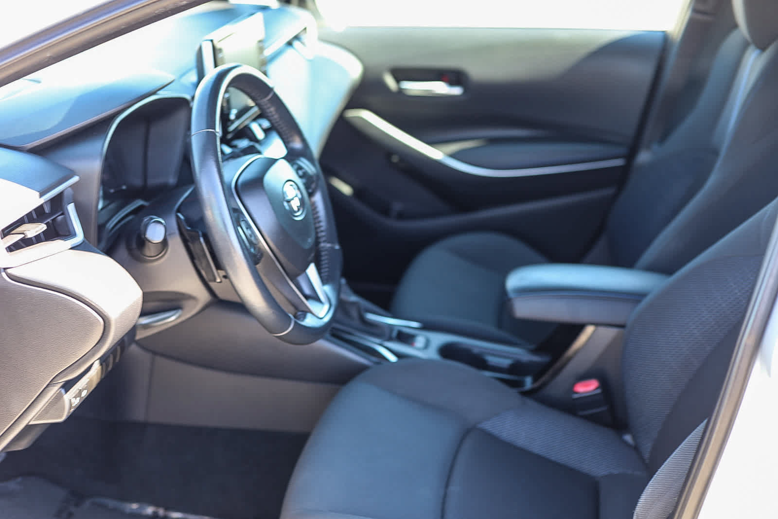 Used 2021 Toyota Corolla SE FWD image 17