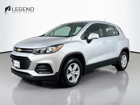 Used 2019 Chevrolet Trax LS w/ LPO, Protection Package AWD/4WD image 1