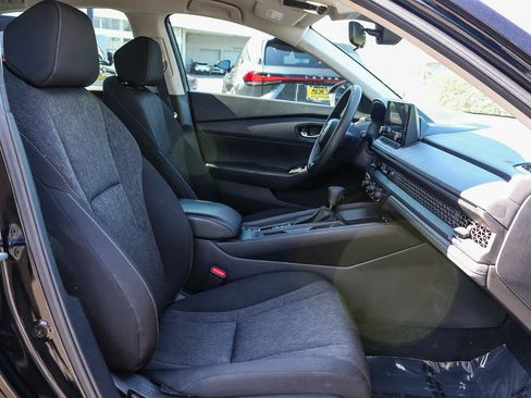 Used 2023 Honda Accord LX image 18