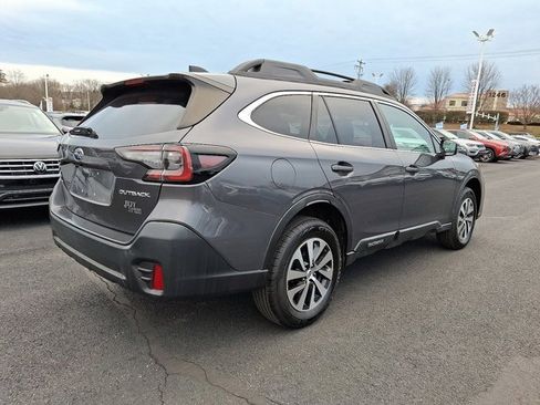 Used 2020 Subaru Outback Premium image 7