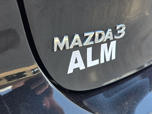 Used 2024 MAZDA MAZDA3 s FWD image 11