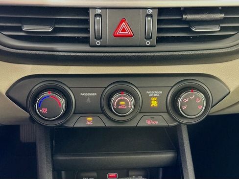 Certified 2023 Kia Forte LXS image 15