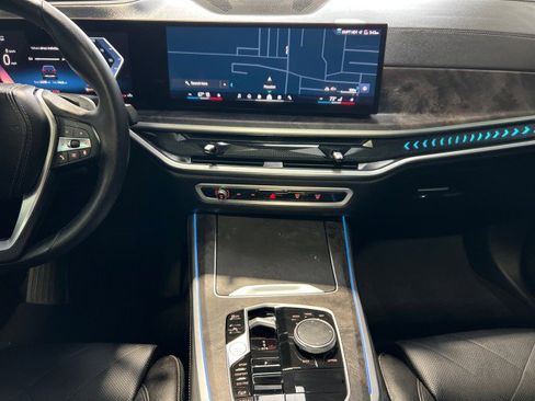 Used 2024 BMW X5 xDrive40i w/ Premium Package image 17