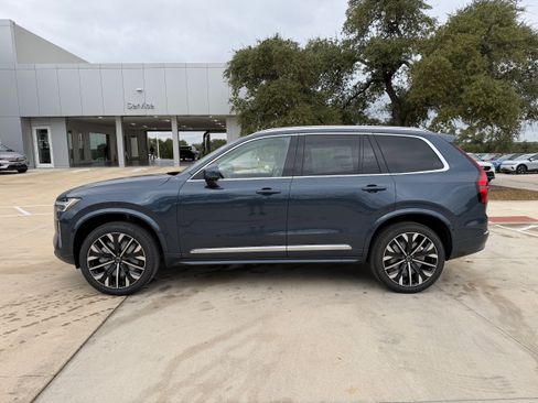 Used 2026 Volvo XC90 B6 Ultra w/ Protection Package AWD/4WD image 3