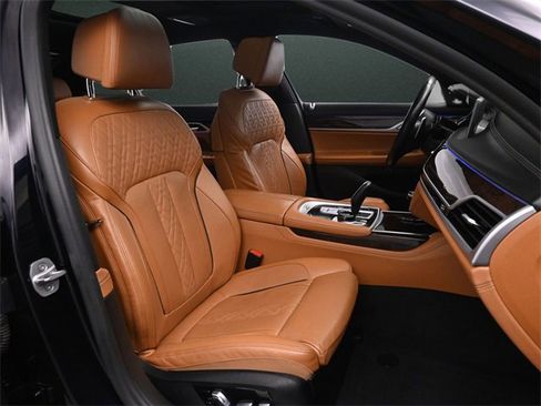Used 2022 BMW 750i xDrive 750i xDrive w/ Executive Package image 24
