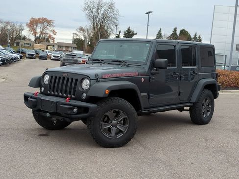 Used 2018 Jeep Wrangler Unlimited Rubicon w/ Connectivity Group image 1