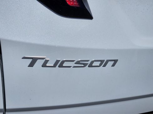 New 2026 Hyundai Tucson Limited w/ Tow & Go Package AWD/4WD image 13