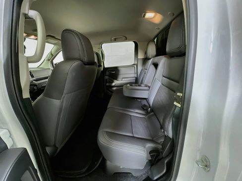 Used 2023 Nissan Frontier SV w/ Technology Package AWD/4WD image 22