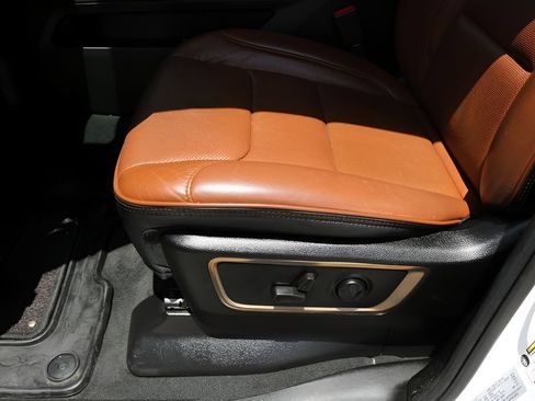 Used 2022 RAM 1500 Limited AWD/4WD image 15