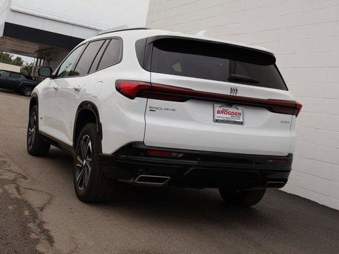 New 2026 Buick Enclave Sport Touring w/ Power Package image 4