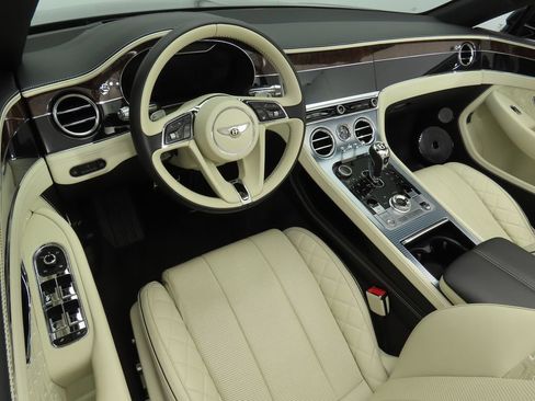 Used 2020 Bentley Continental GT First Edition image 17