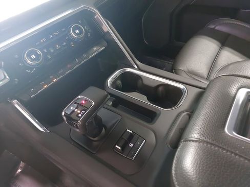 Used 2022 GMC Sierra 1500 Denali image 26