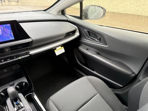 New 2026 Toyota Prius LE image 11