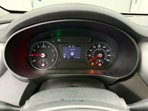 Used 2019 Kia Sorento FWD V6 image 14