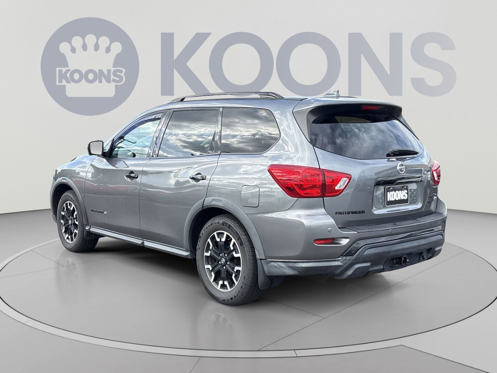 Used 2020 Nissan Pathfinder SL AWD/4WD image 4