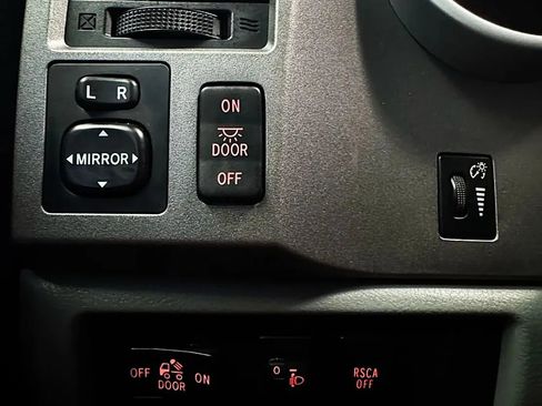 Used 2010 Toyota Tundra 2WD CrewMax image 26