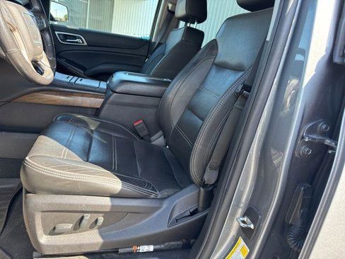 Used 2019 GMC Yukon Denali w/ Denali Ultimate Package AWD/4WD image 8