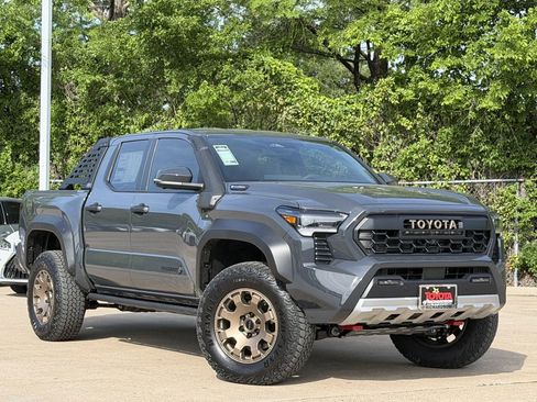 New 2026 Toyota Tacoma 4x4 Double Cab Hybrid image 2