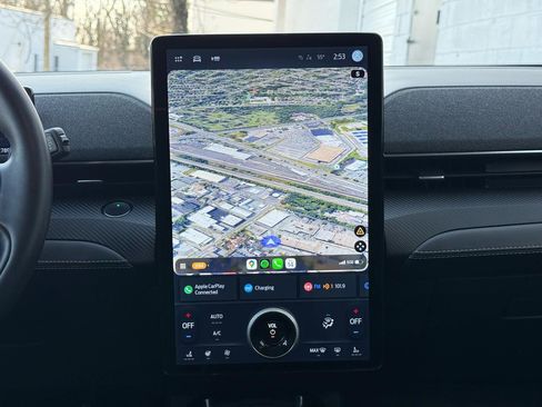 Used 2023 Ford Mustang Mach-E Premium image 35