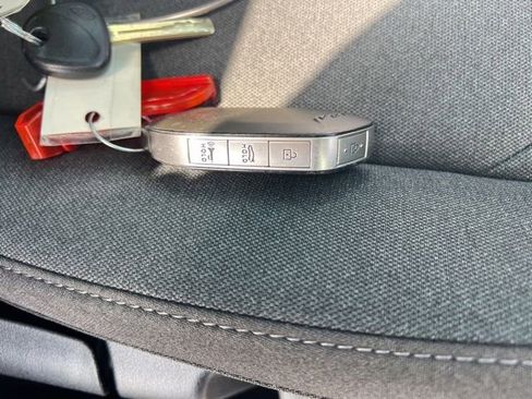 Certified 2025 Kia K4 FWD image 34