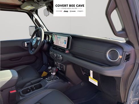 New 2026 Jeep Gladiator Sport image 15