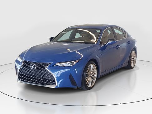 Certified 2023 Lexus IS 300 w/ Premium Package image 5