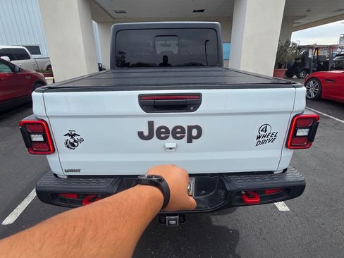 Used 2021 Jeep Gladiator Rubicon image 5