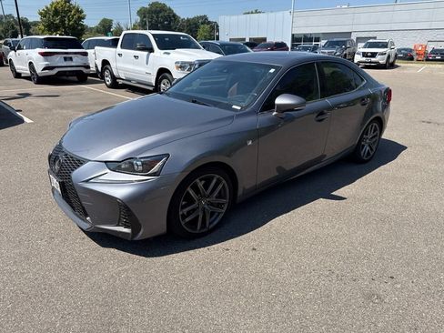 Used 2019 Lexus IS 300 F Sport w/ F Sport Package AWD/4WD image 8