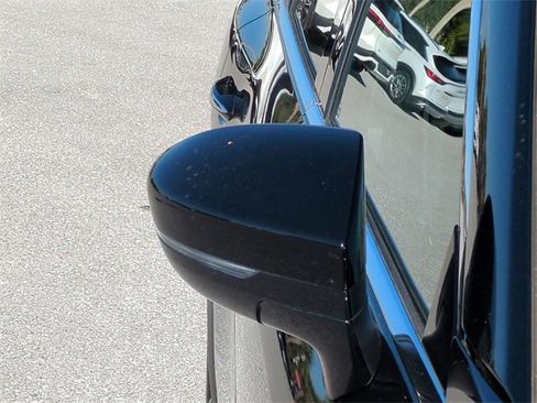 Used 2025 INFINITI QX60 Luxe image 12