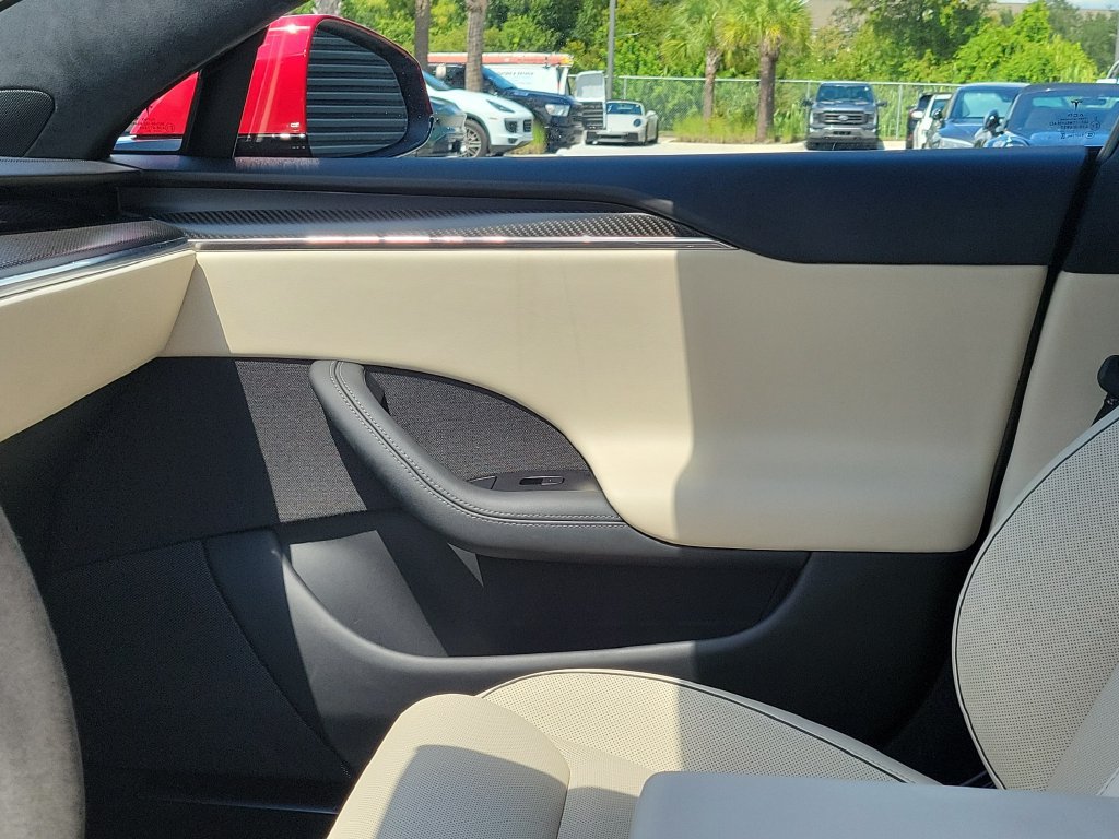 Used 2022 Tesla Model S Plaid AWD/4WD image 24