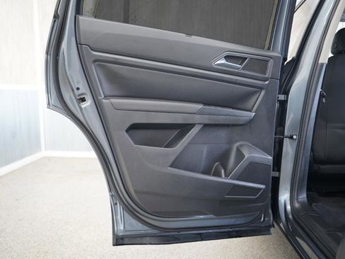 Used 2019 Volkswagen Atlas SE FWD image 36